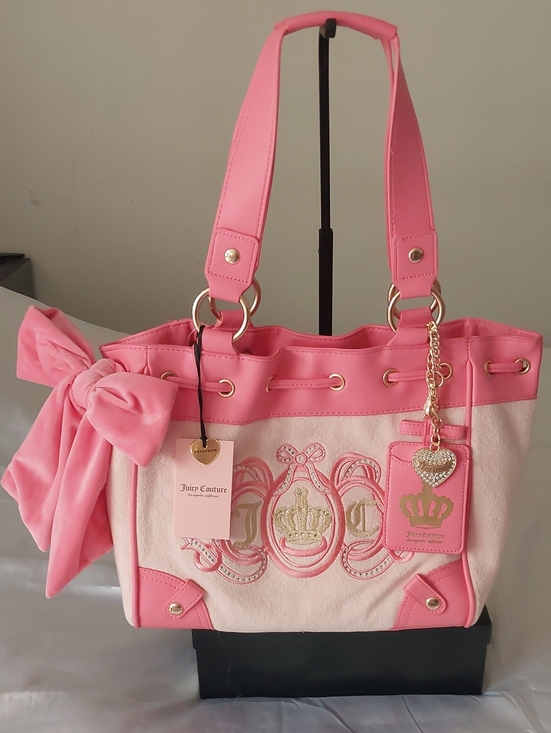 Juicy Couture Handbags - Juicy Couture Pink and Cream Bow-Accent Daydreamer Tote New